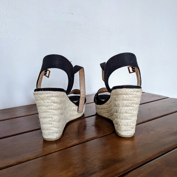 American Eagle Faux Suede Wedges - Picture 5 of 9